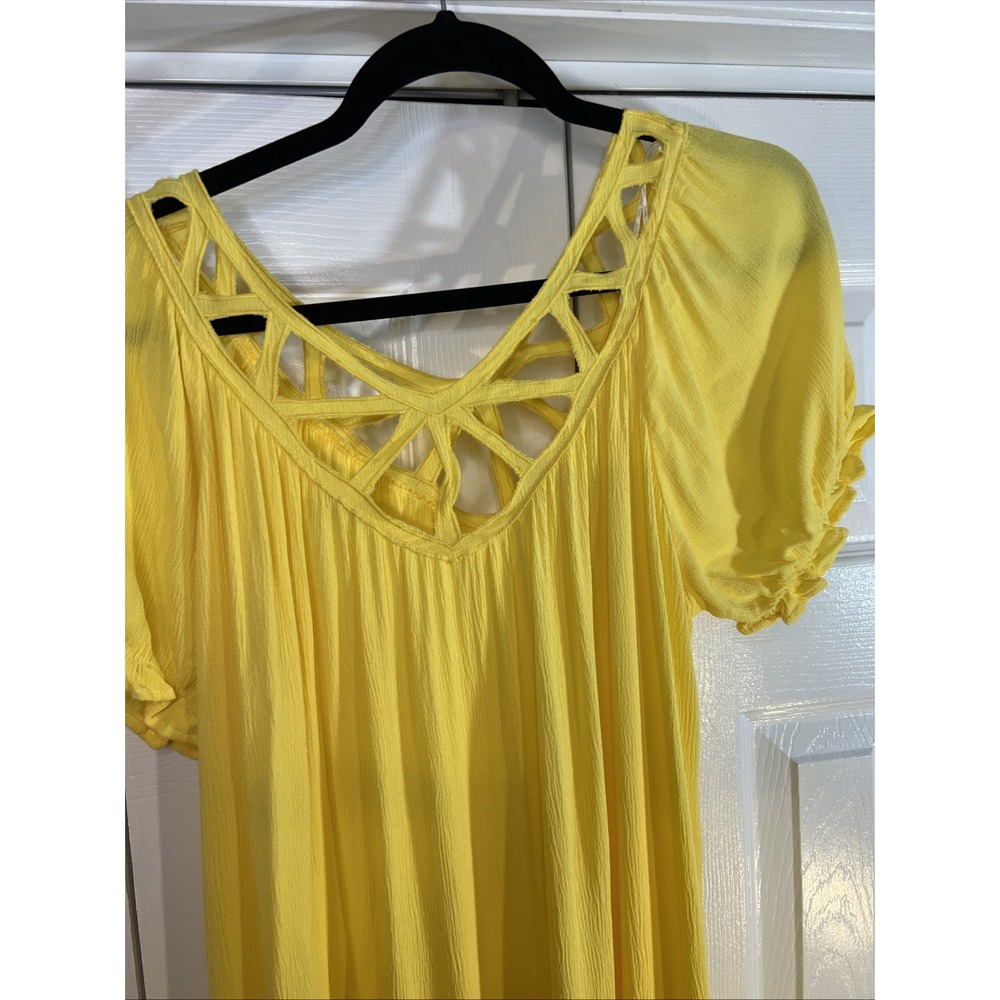 UMGEE Women's Yellow Ruffle Puff Sleeve Tiered Dress Cut-out Design Size Medium - Picture 7 of 9